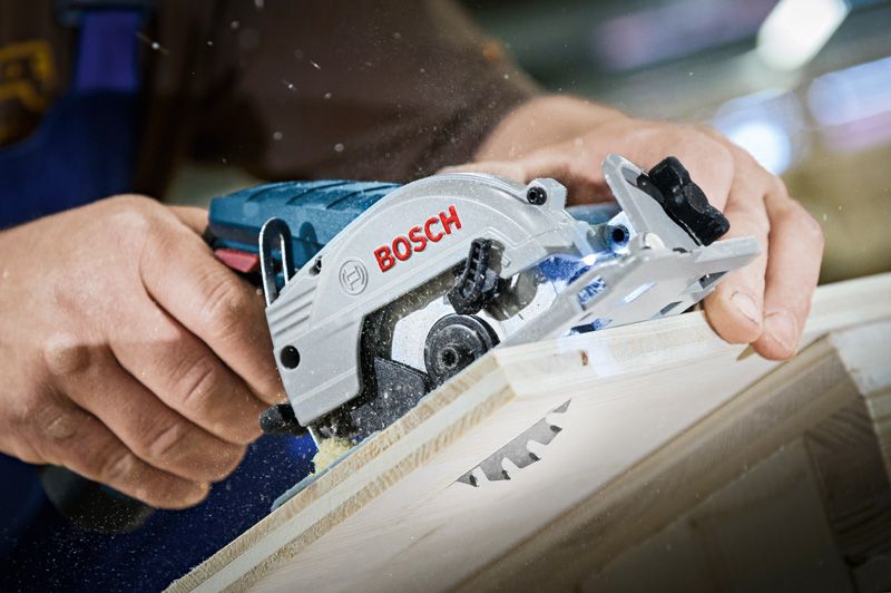 PRO Heavy Duty GKS 10.8 V-LI コードレス丸のこ | Bosch Professional