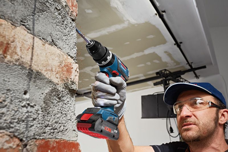 ProCORE18V 4.0Ah x 1 + GAL 18V-40 バッテリー充電器セット | Bosch 