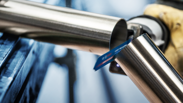 EXPERT Thin Tough Metal