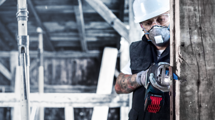 EXPERT Wood with Metal Demolition