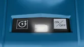 Bosch GTB 18V-45 LED ライトとオン/オフ ボタン。