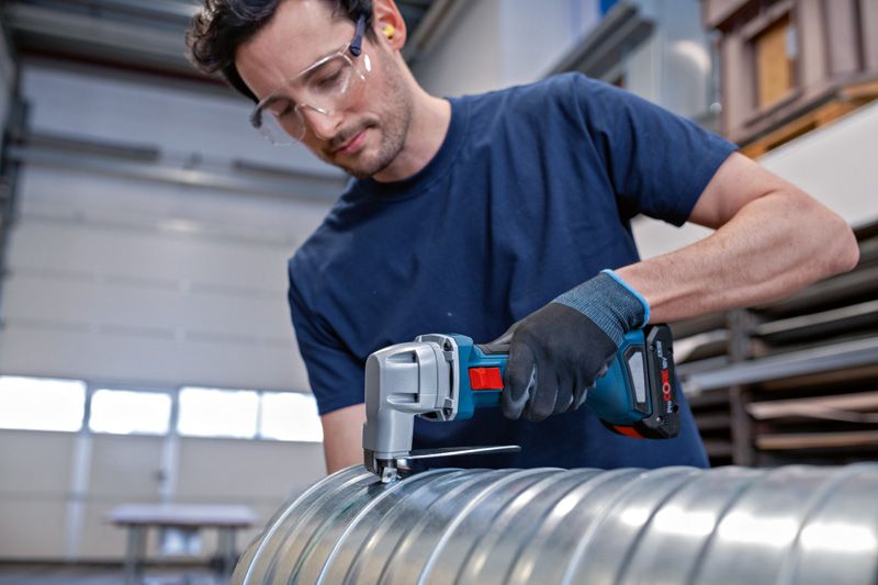 PRO Heavy Duty GSC 18V-16 E コードレスシェア | Bosch Professional