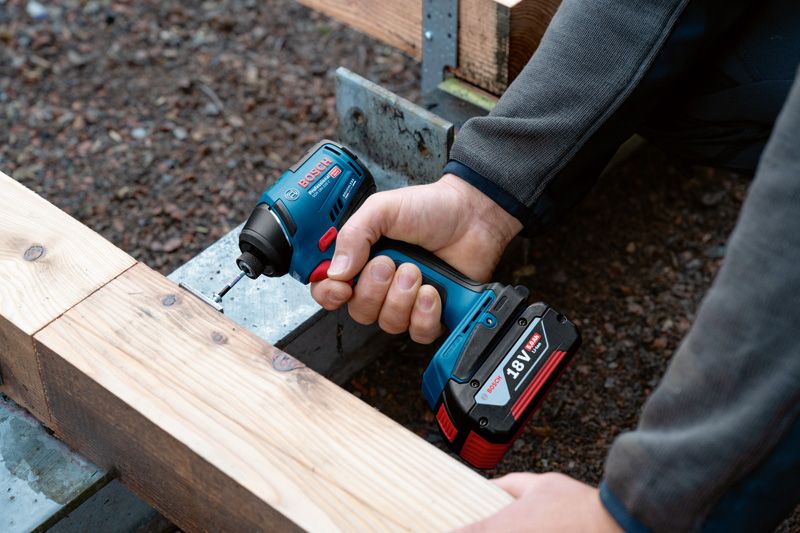 PRO GDR 18V-220 C コードレスインパクトドライバー | Bosch Professional