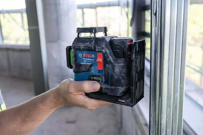 PRO GLL 100-33 CG レーザー墨出し器 | Bosch Professional