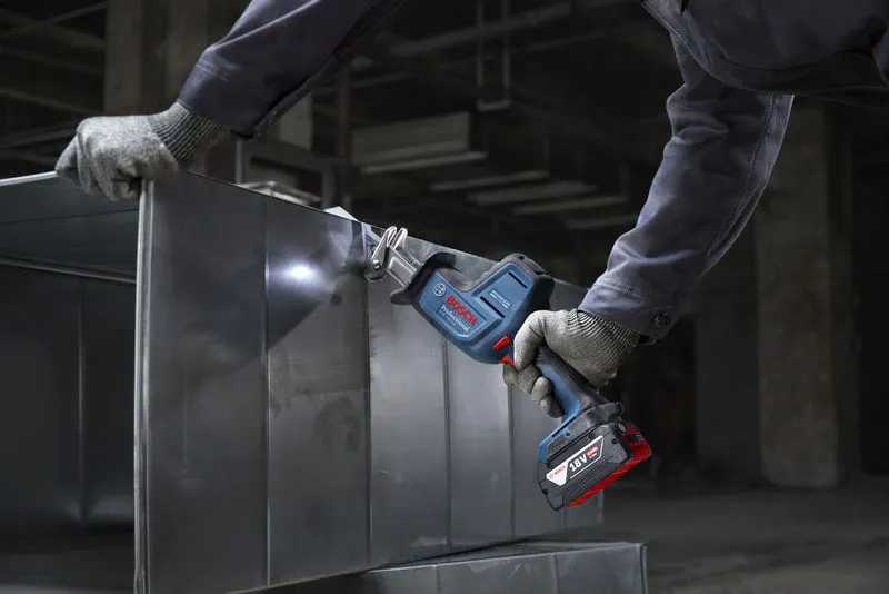 PRO GSA 18V-24 セーバーソー | Bosch Professional