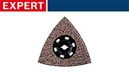 ブラウンの三角形のサンディングパッド、中央に黒いネジ穴がある。