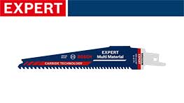 青いボッシュEXPERT多素材ソーブレードが白背景に置かれています。