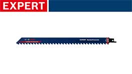 青いEXPERTのノコギリブレードが白い背景に置かれています。