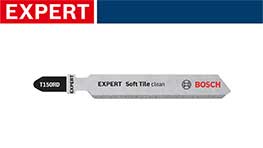 銀色のボッシュのEXPERTソフトタイル刃が白背景に置かれています。