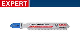 青いBoschのEXPERTステンレス鋼のブレードが白い背景に置かれている。