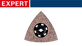 ボッシュの三角サンディングパッドが白背景に置かれています。