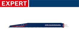 青いボッシュプロフェッショナルのノコギリが白い背景に置かれている。