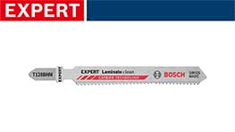 赤いロゴのボッシュエキスパートの電動ノコギリブレードが映る。