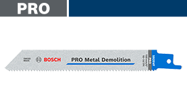 青いボッシュプロの金属解体用ノコギリが白い背景に置かれている。
