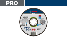 ボッシュプロフェッショナルの丸鋸刃が白い背景に置かれています。